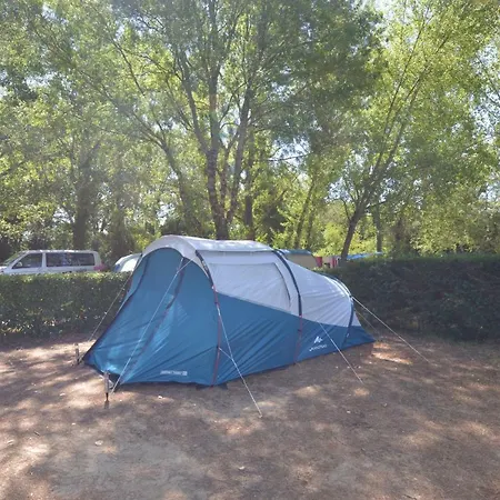 La Combe キャンプ場 *